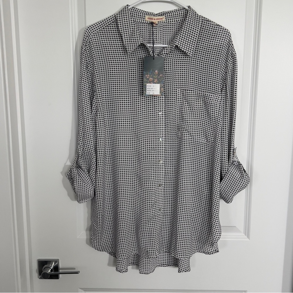 Grand & Greene Roll Sleeves Black Pattern Button Front Collared Top Size X Large